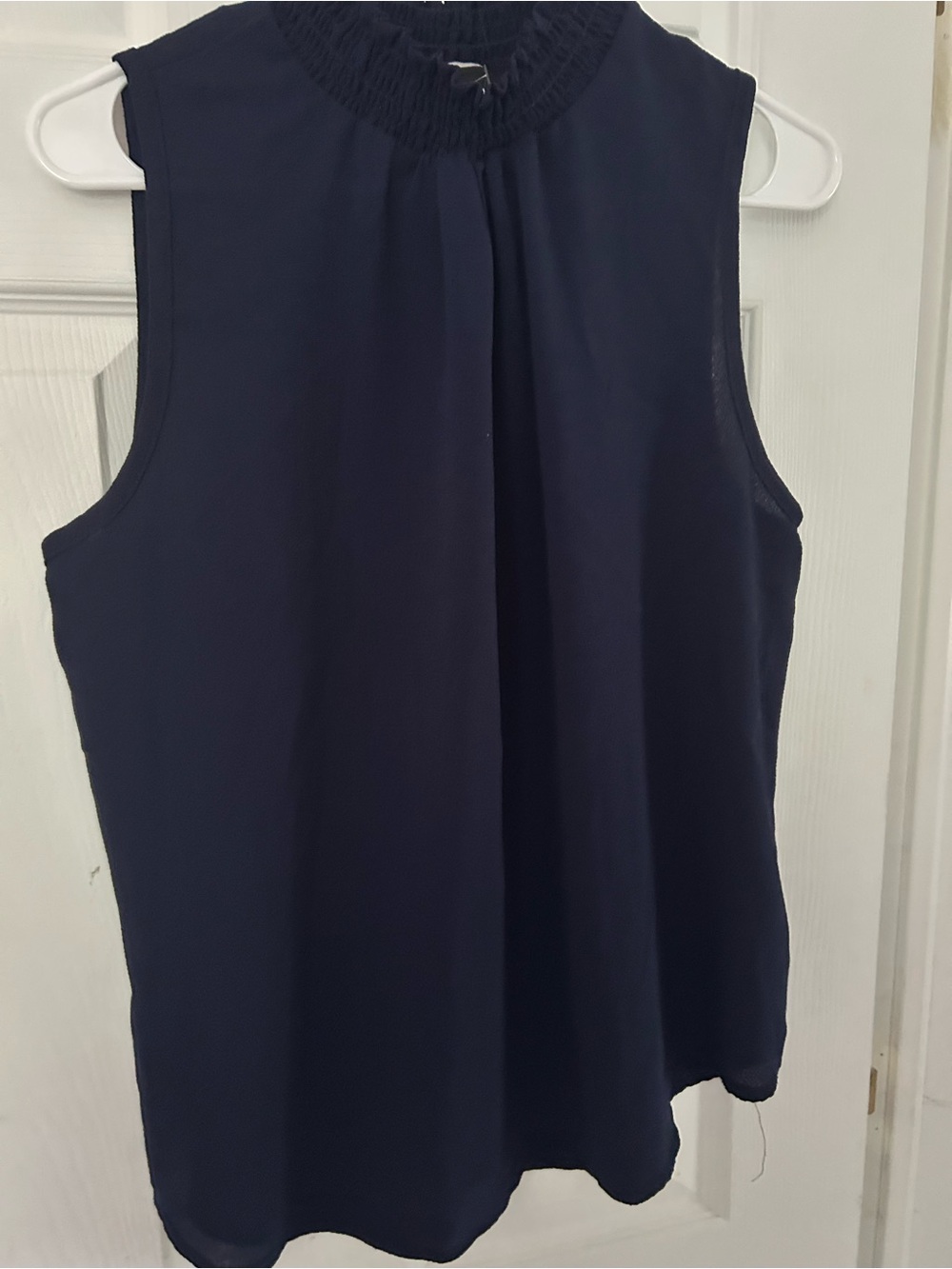 5/$25 NY invasion Sleeveless Navy Smocked-Neck Top size 1X
